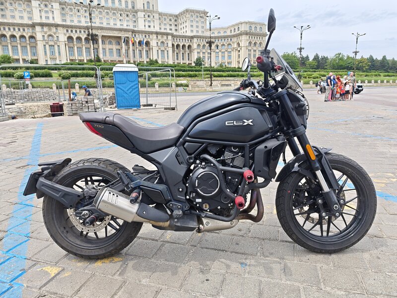 Se vinde CF Moto 700 CLX Heritage 2023
